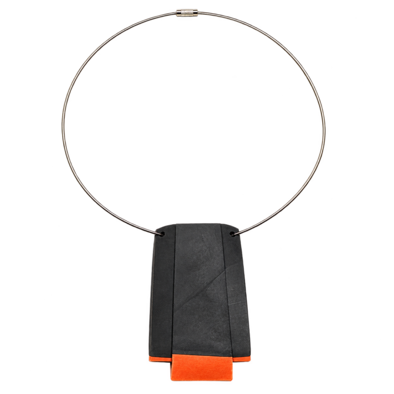 Collier chambre à air fond transparant (2)